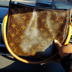 Louis Vuitton Looping MM (SOLD ) do Not Purchase!